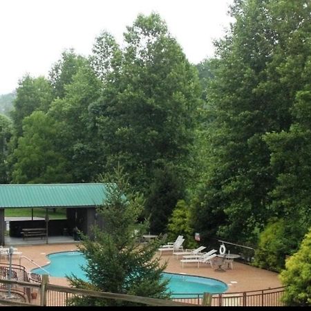 A River Runs Through It Sevierville Exterior foto
