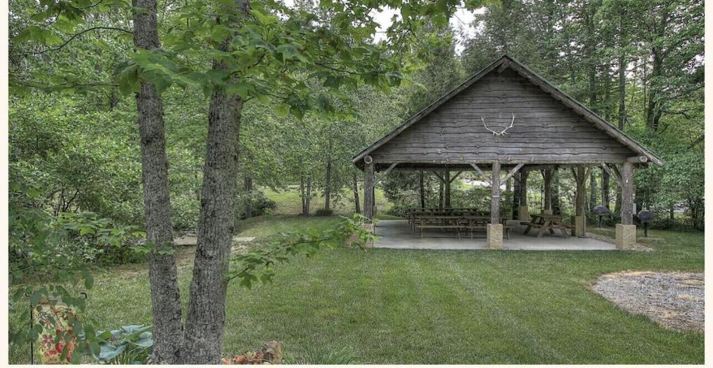 A River Runs Through It Sevierville Exterior foto